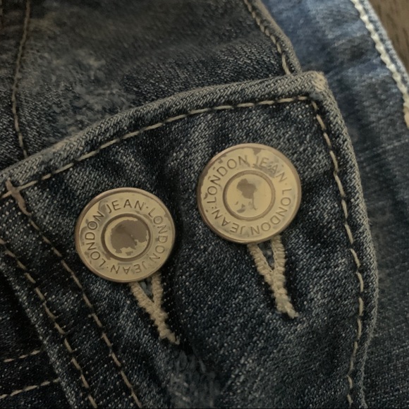 EUC Victorias Secret 10 Distressed Denim Capri - Picture 6 of 9